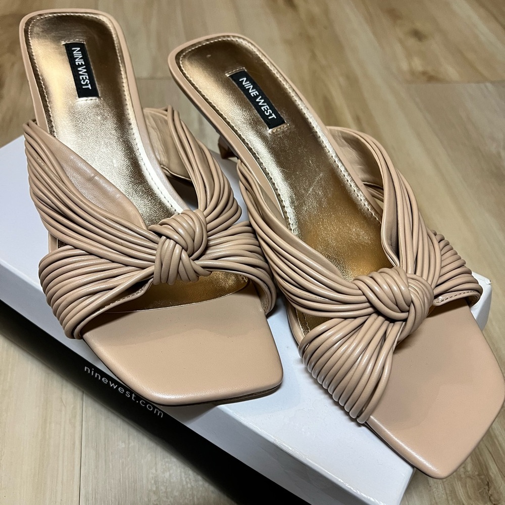 Nine West Tan Knotted Slide Mules